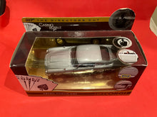 Load image into Gallery viewer, CORGI - JAMES BOND 007 - DIRECTOR'S CUT - CASINO ROYALE ASTON MARTIN DB5