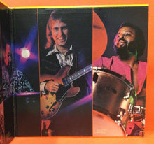 Load image into Gallery viewer, THE CRUSADERS - CHAIN REACTION - ORIGINAL MASTER RECORDING (SECOND HAND)