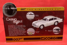 Load image into Gallery viewer, CORGI - JAMES BOND 007 - DIRECTOR'S CUT - CASINO ROYALE ASTON MARTIN DB5