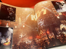 Load image into Gallery viewer, KISS ALIVE WORLDWIDE - CONCERT/ TOUR PROGRAM 1996