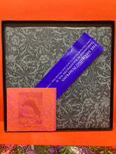 Load image into Gallery viewer, SMASHING PUMPKINS - TEARGARDEN BY KALEIDYSCOPE VOL. II - SOLSTICE BARE - DELUXE PICTURE DISC VINYL BOX SET