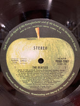 Load image into Gallery viewer, THE BEATLES - THE BEATLES aka THE WHITE ALBUM 2XLP - 1969 OZ STEREO NUMBERED EDITION VINYL