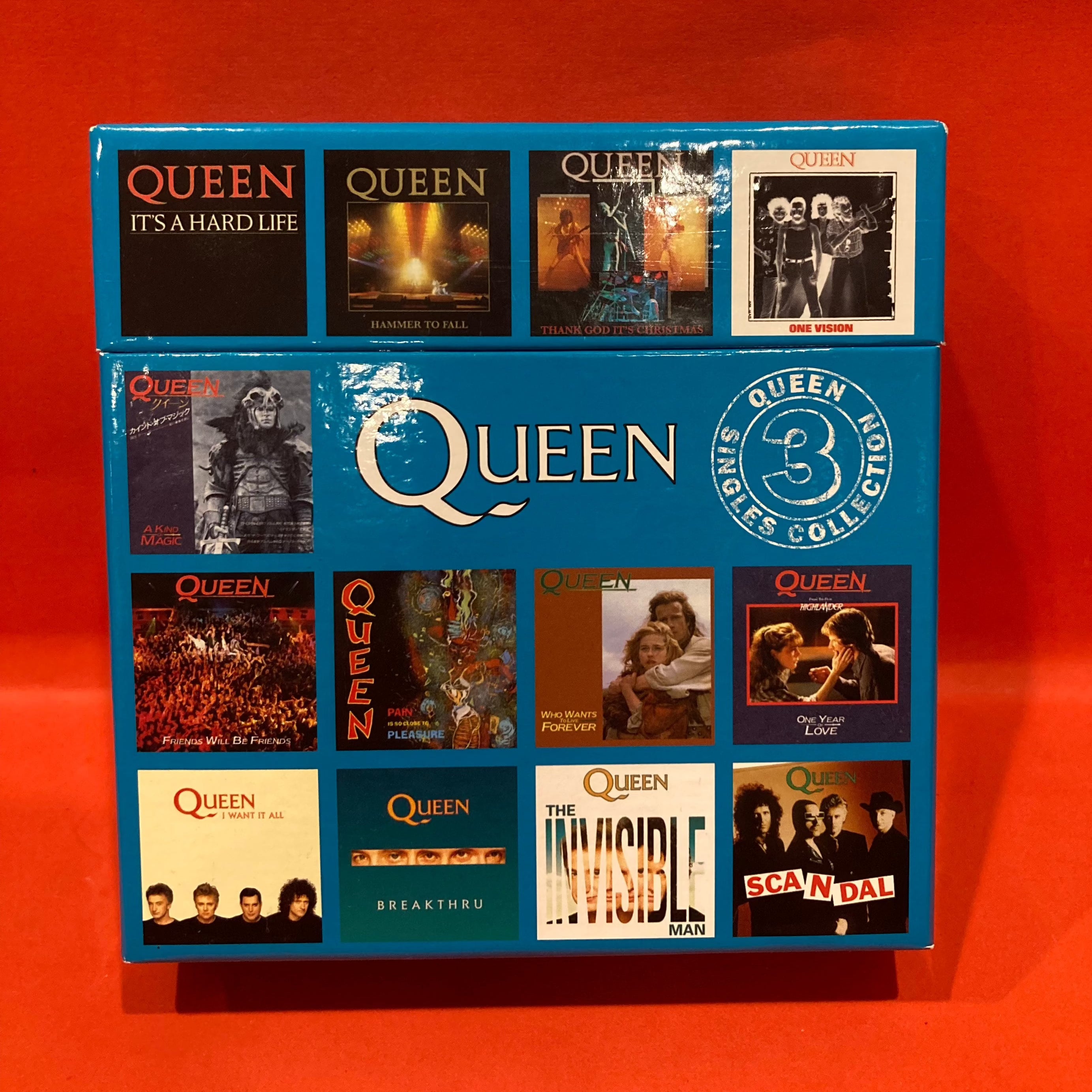 QUEEN SINGLES COLLECTION VOL. 3 - 13x CD BOX SET – Dixon Recycled QUEEN SINGLES COLLECTION VOL. 3 - 13x CD BOX SET – Dixon Recycled