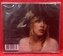 Load image into Gallery viewer, STEVIE NICKS - CRYSTAL VISIONS - THE VERY BEST OF - CD (NEW/ SEALED)
