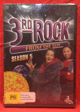 Load image into Gallery viewer, 3RD ROCK FROM THE SUN - SEASON 5 - 3 DISCS  - DVD (NEW / SEALED)
