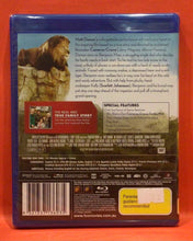 Load image into Gallery viewer, WE BOUGHT A ZOO - BLU-RAY  (NEW/ SEALED)
