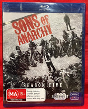 Load image into Gallery viewer, SONS OF ANARCHY - SEASON 5 - 3 DISCS BLU-RAY (NEW/SEALED)
