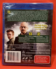 Load image into Gallery viewer, BREAKING BAD - COMPLETE SEASON 3 - BLU-RAY  (NEW/ SEALED)

