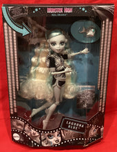 Load image into Gallery viewer, MONSTER HIGH REEL DRAMA - LAGOONA BLUE   - DOLL - NEVER REMOVED FROM BOX
