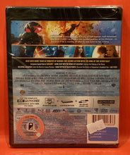 Load image into Gallery viewer, AQUAMAN -  4K ULTRA HD  &amp; BLU-RAY (NEW/ SEALED)

