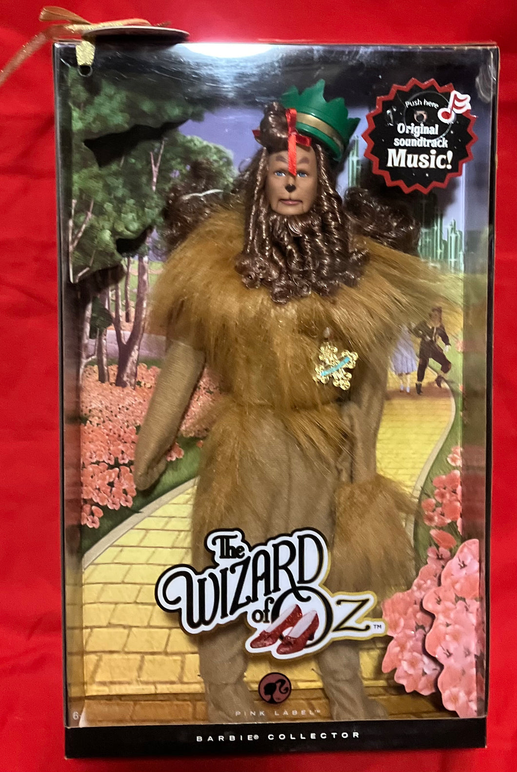 BARBIE - WIZARD OF OZ - COWARDLY LION - NEW/ NEVER REMOVED FROM BOX