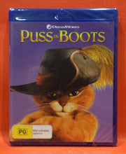Load image into Gallery viewer, PUSS IN BOOTS - DREAMWORKS  - BLU-RAY (NEW/ SEALED)
