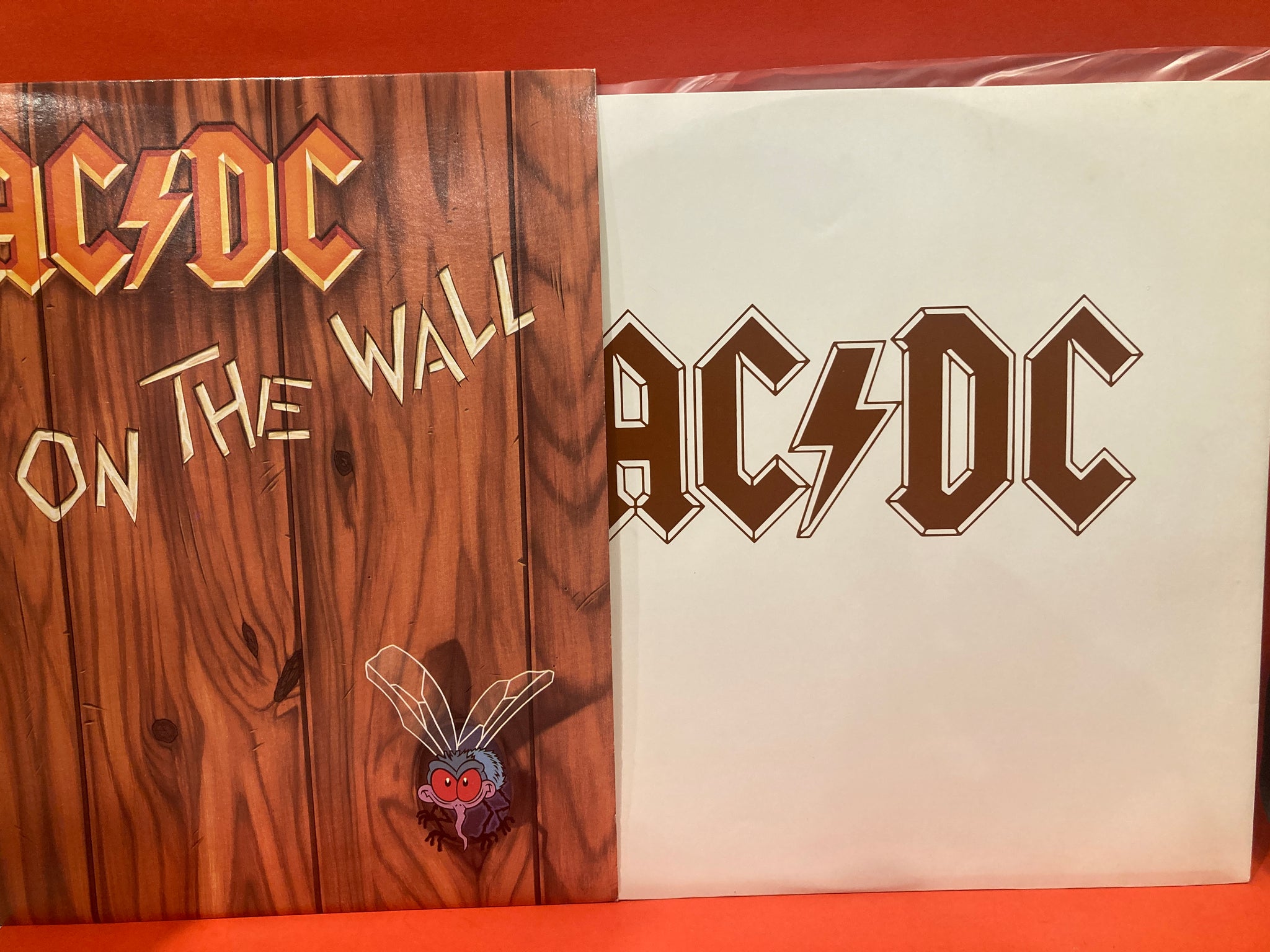 AC/DC『フライ・オン・ザ・ウォール』LP AC/DC - Fly On The Wall - Amazon.com Music
