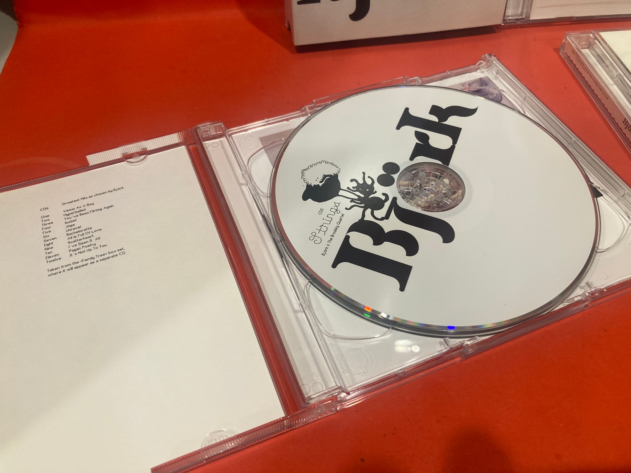 BJORK - GREATEST HITS & FAMILY TREE - 6XCD + VHS PROMO BOX SET