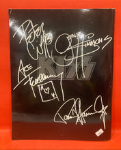 Load image into Gallery viewer, KISS ALIVE WORLDWIDE - CONCERT/ TOUR PROGRAM 1996
