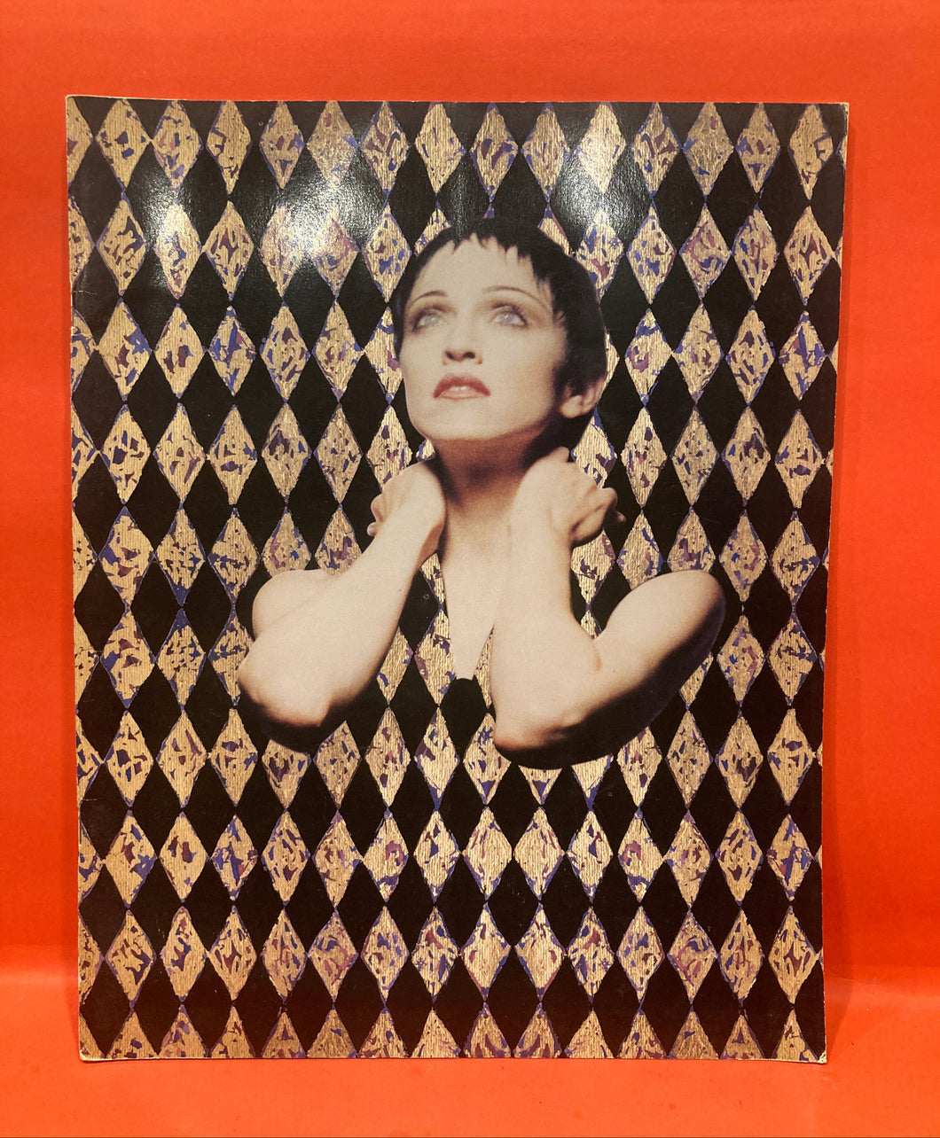 MADONNA -THE GIRLIE SHOW - CONCERT/ TOUR PROGRAM