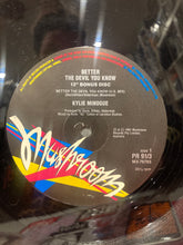 Load image into Gallery viewer, KYLIE MINOGUE - RHYTHM OF LOVE LP + 12&quot;- AUSTRALASIAN TOUR SOUVENIR EDITION - VINYL - RARE
