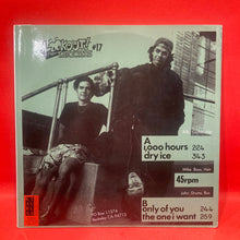 Load image into Gallery viewer, GREEN DAY - 1,000 HOURS -  VINYL -  7&quot; SINGLE
