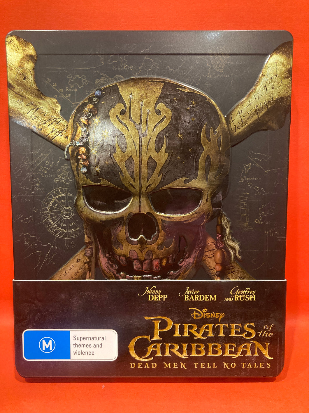 PIRATES OF THE CARIBBEAN : DEAD MEN TELL NO TALES  - BLU-RAY +DVD  - LTD EDITION STEELBOOK