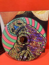 Load image into Gallery viewer, KING GIZZARD &amp; THE LIZARD WIZARD - WILLOUGHBYS BEACH - CD
