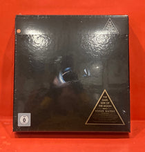 Load image into Gallery viewer, ROGER WATERS - DARK SIDE OF THE MOON REDUX -2XLP + 4X 10" + CD + BLU-RAY - SUPER DELUXE GOLD VINYL BOX SET (NEW/SEALED)
