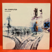 Load image into Gallery viewer, RADIOHEAD - OK COMPUTER - 2X LP -  VINYL - 1998 PRESS
